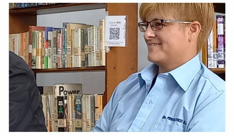 Se presentó a la primera conductora de una empresa de colectivos local 