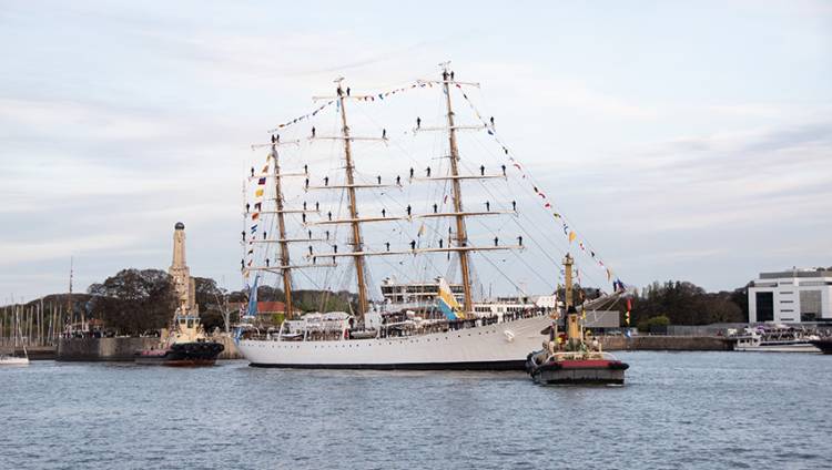 La fragata “Libertad” culminó su 50° Viaje de Instrucción
