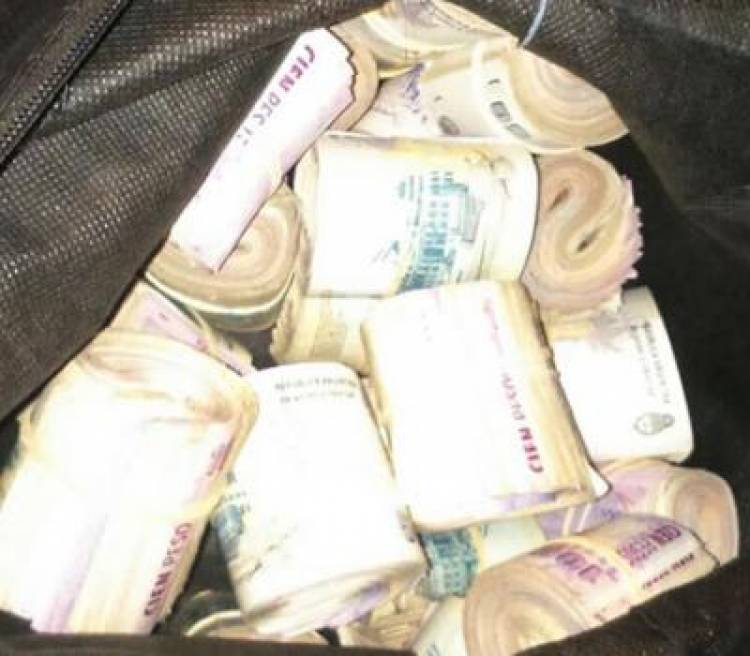 Un hombre recuperó el dinero extraviado por un adulto mayor