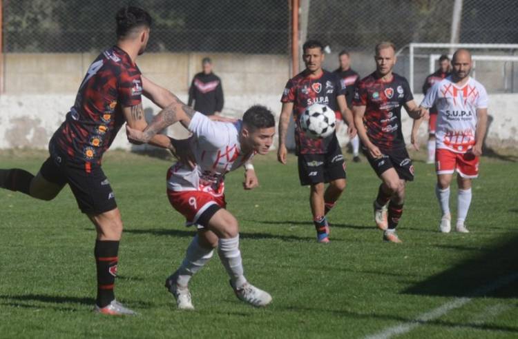 Sobre el final del partido, Sporting perdió con Huracán de Ingeniero White