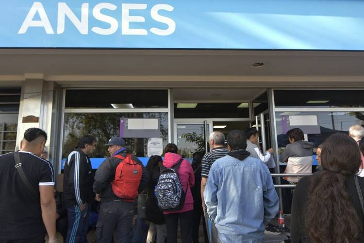 Anses: más de medio millón de personas accedieron al bono de 45 mil pesos