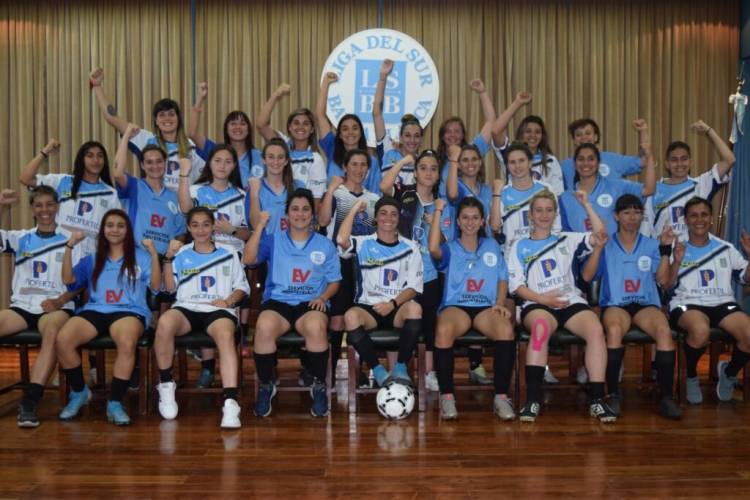 Se viene el debut del seleccionado de fútbol femenino de la Liga del Sur