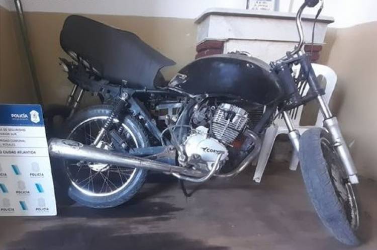 Se encontró en un allanamiento un ciclomotor que había sido robado