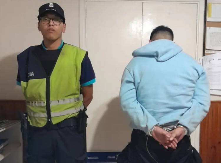 Pehuen Co: Tras un operativo cerrojo detuvieron a un delincuente que había robado una moto