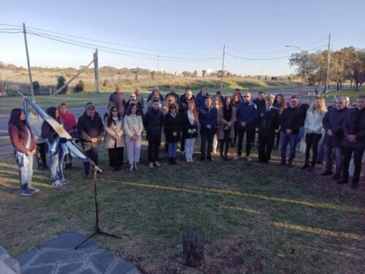 El Municipio de Coronel Rosales rindió homenaje a los trabajadores en su día