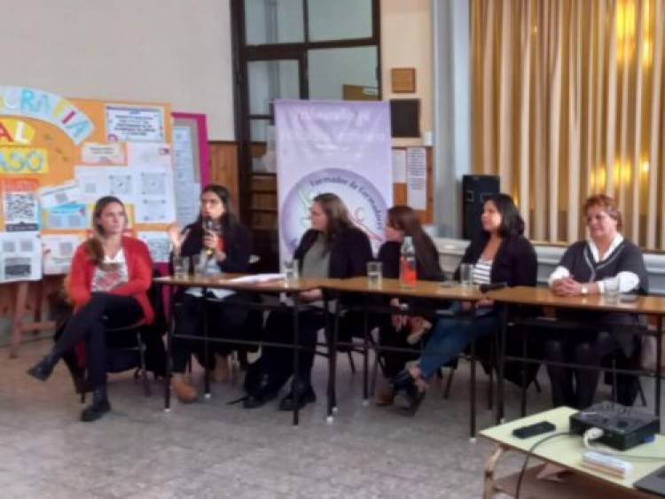 El Servicio Local realiza charlas de capacitación sobre promoción y protección de los derechos de los niños