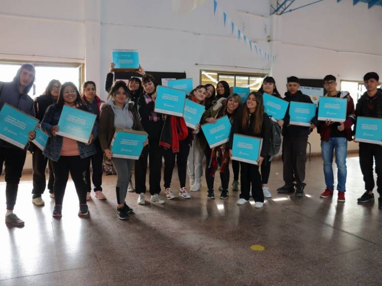 730 alumnos rosaleños reciben su netbook de Conectar Igualdad