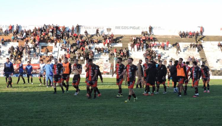 Sporting empató sin goles ante La Armonía y no logra recuperarse