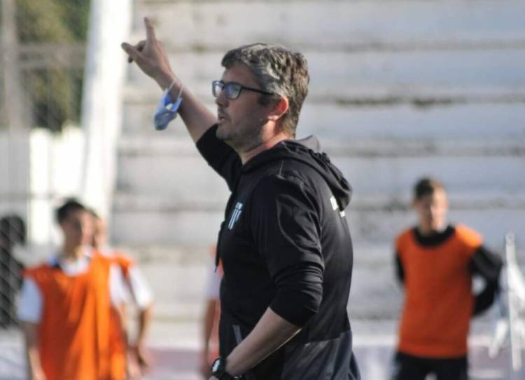 Liga del Sur: Nicolás Ballestero será el nuevo DT de Sporting