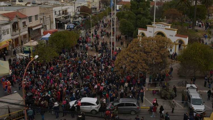 Cómo serán los cortes de tránsito y recorridos de colectivos por el desfile del domingo