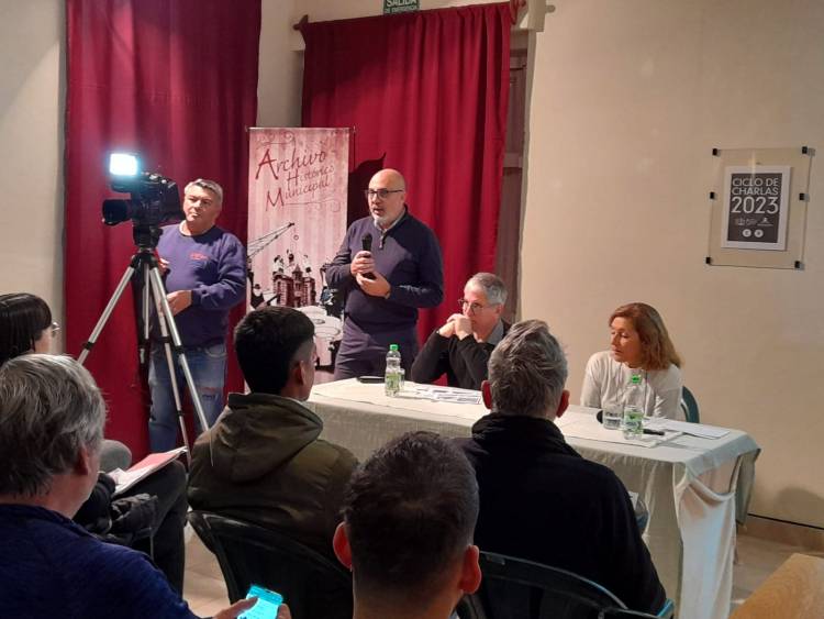 Continúan el ciclo de charlas del Archivo Histórico Municipal 