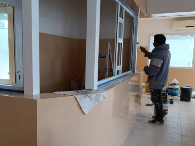 Avanza la obra del Municipio para reformar la Guardia del Hospital Eva Perón