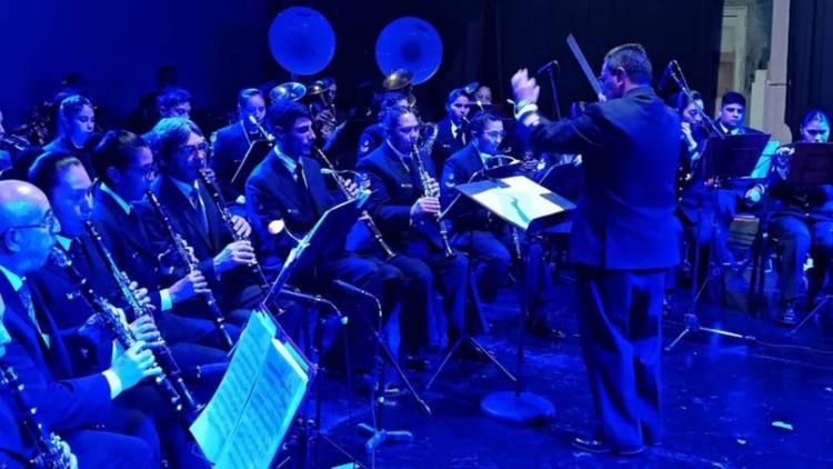 La Banda de Música de la Base Naval Puerto Belgrano rindió un homenaje a Punta Alta
