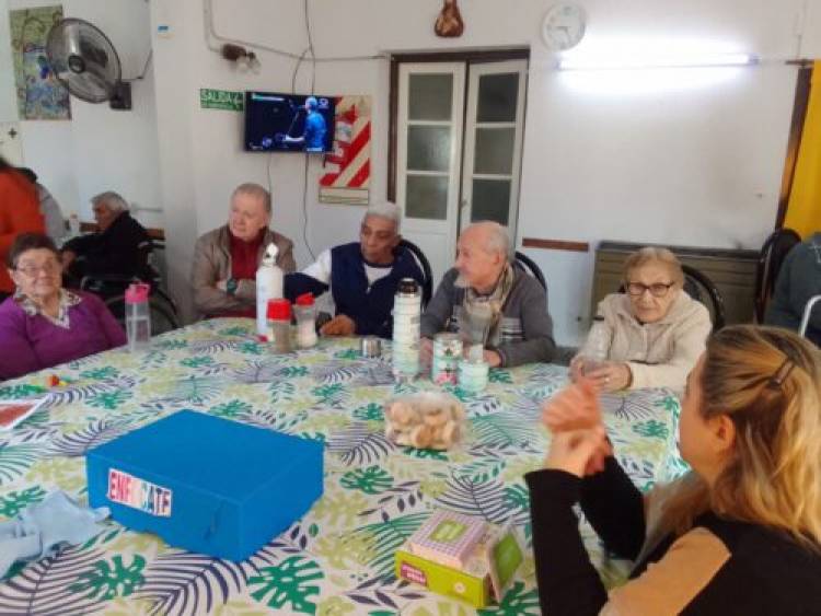 El Municipio dicta talleres preventivos sobre consumo de sustancias psicoactivas en adultos mayores