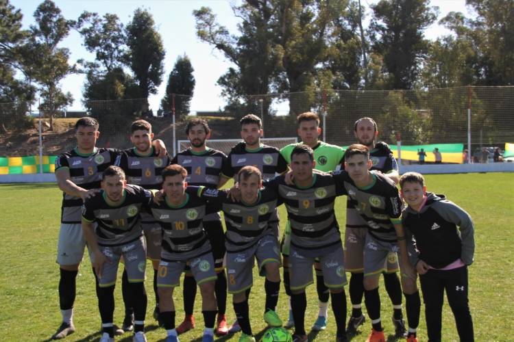 Unión Pehuen Co cayó ante Atlético Monte Hermoso por la fecha 4 de la Liga de Dorrego