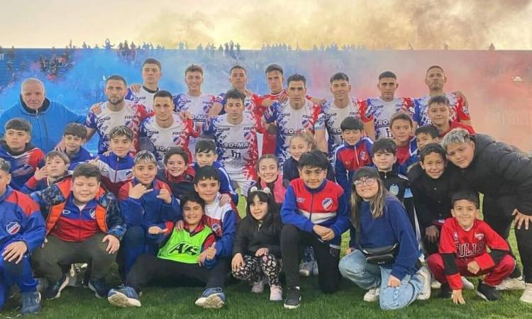 Liga del Sur: Rosario se iluminó y goleó a Pacífico BB 4 a 0