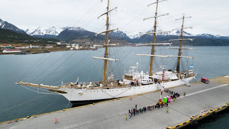 Comodoro Rivadavia recibirá mañana a la fragata ARA “Libertad”