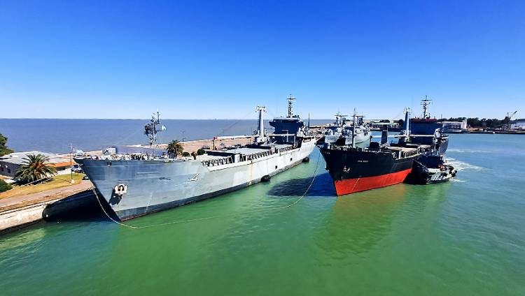 El transporte ARA “Canal Beagle” arribó a Puerto Belgrano