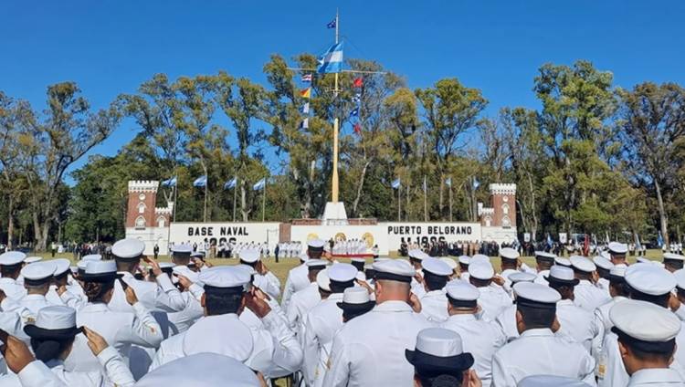 Se realizó la ceremonia por el aniversario de la creación de la Base Naval Puerto Belgrano