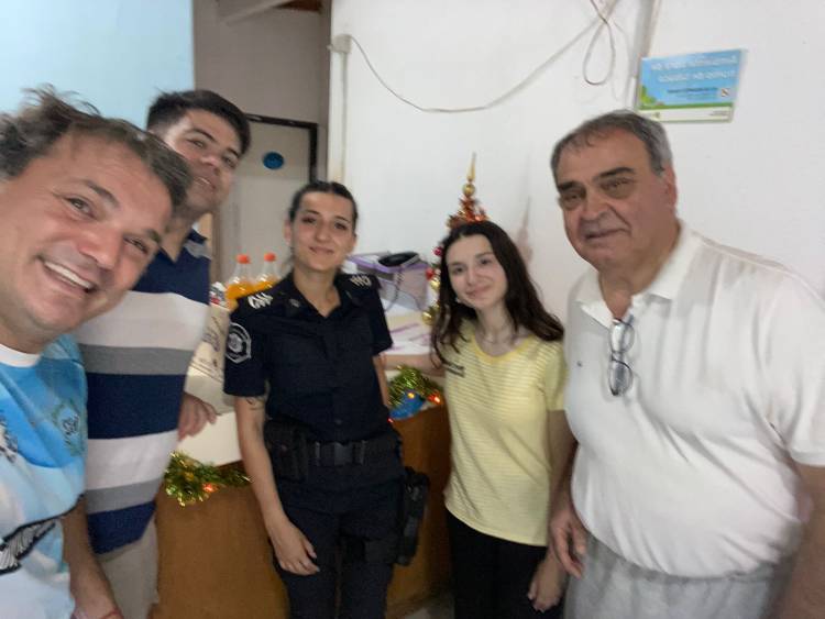 El Rotary Club Punta Alta realizó una acción solidaria con las personas que cubren guardias 