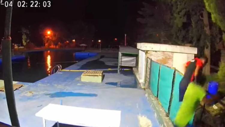Allanaron dos casas tras un robo en la pileta del Punta Alta Rugby Club