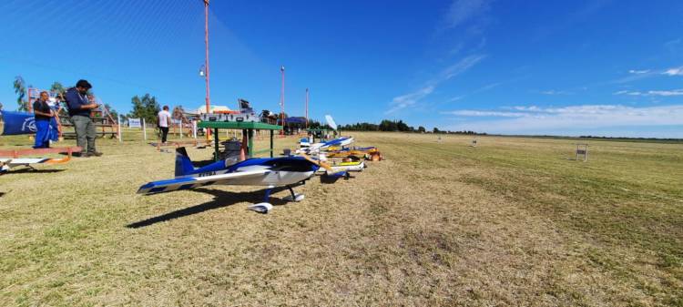 Se viene el 24° Festival de aeromodelismo en el Aero Club Punta Alta