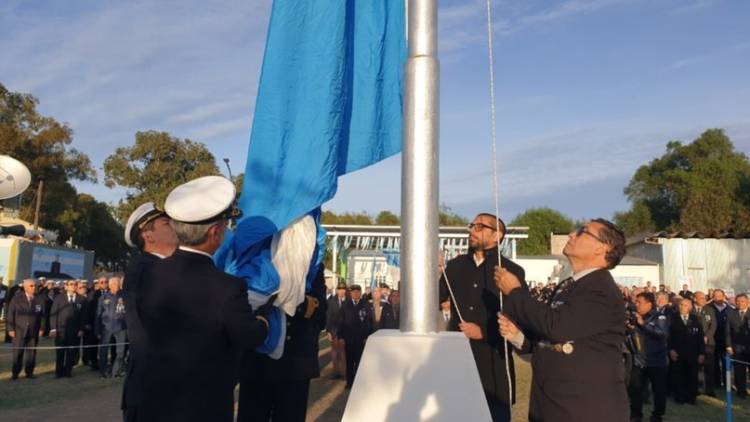 "Para nosotros, son héroes", pronunció el intendente a excombatientes y familiares de caídos en Malvinas