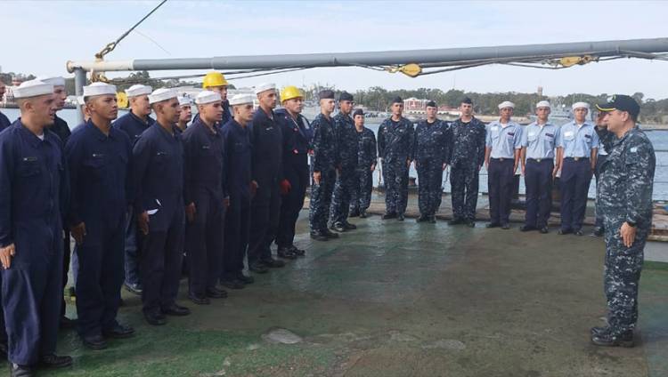 Aspirantes navales de la Escuela de Suboficiales de la Armada realizaron una navegación de instrucción