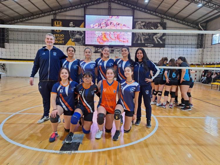 La categoría SUB 16 del Club Espora participó en la Liga Provincial de Vóley en Bahía Blanca