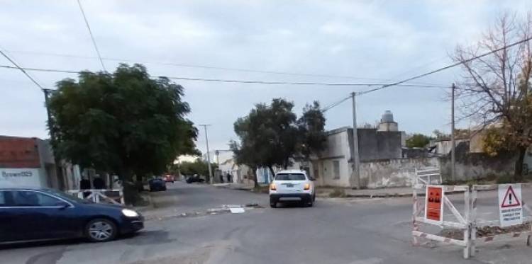 Continuan las polémicas por las obras de recambio de cañerías en Punta Alta