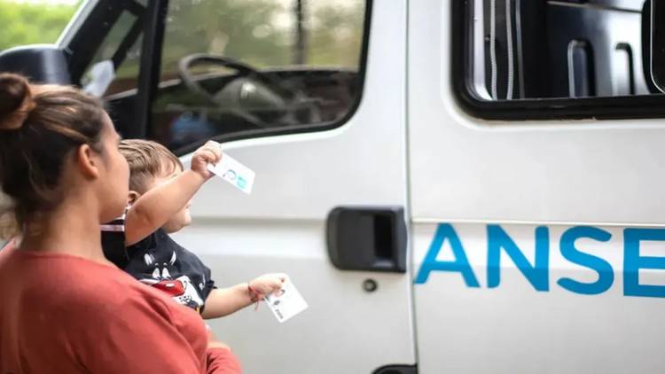 ANSES fija nuevos topes de ingresos y montos a cobrar en las asignaciones familiares