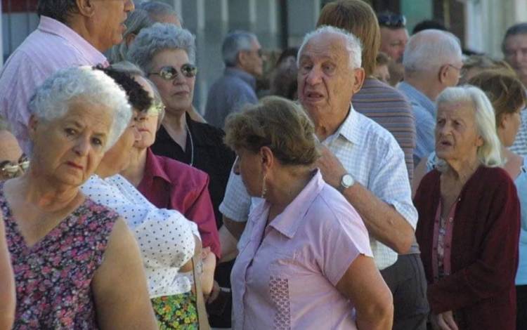 Jubilados y pensionados: cierran los bancos y se pasan los cobros de junio 2024