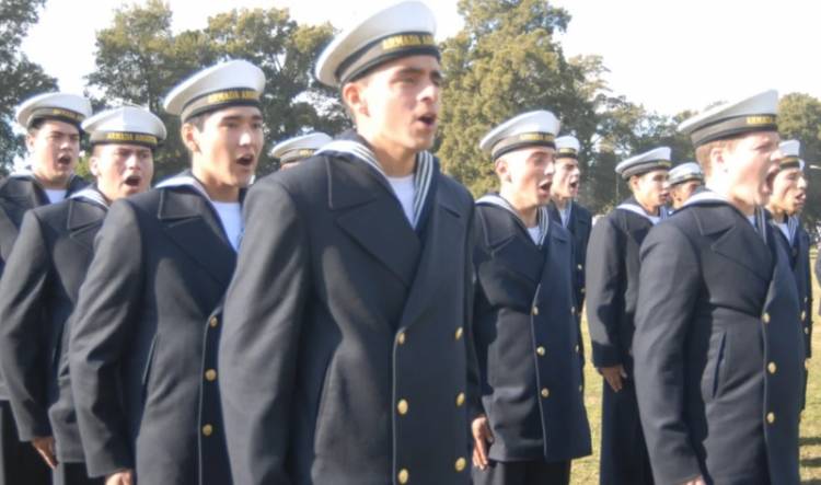 Este jueves se realizará la jura de lealtad a la bandera de marineros de Tropa Voluntaria