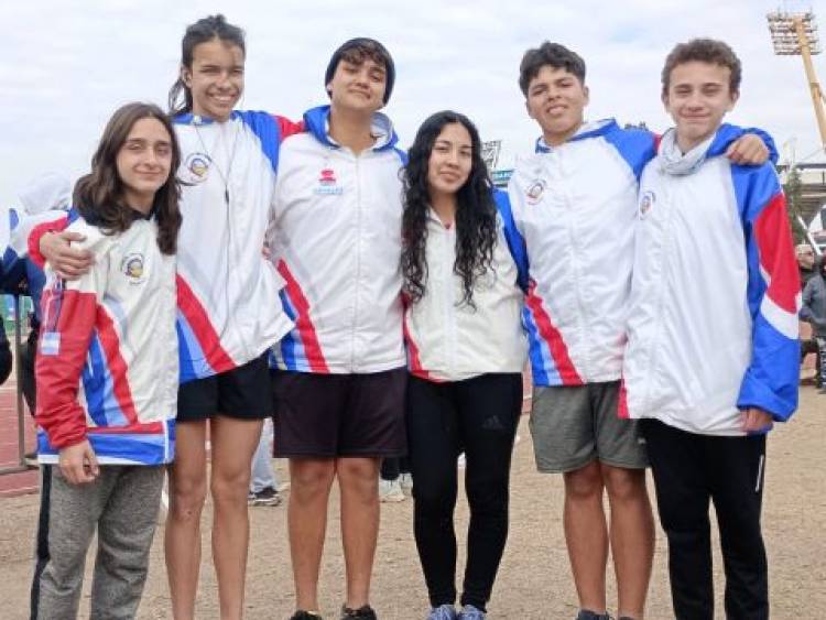 Muy buena actuación del equipo U16 de Atletismo Luz y Fuerza