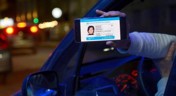 El Gobierno de la Provincia informó que se puede circular con la licencia de conducir digital