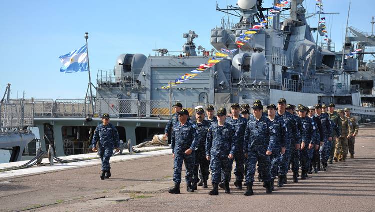 Reservistas navales visitaron Puerto Belgrano