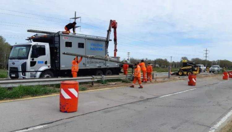 Se repararon luminarias, pavimento y cartelería en las rutas 3 y 229