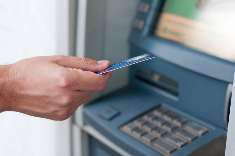 Cerrarán todos los bancos y no se podrán realizar algunas operaciones