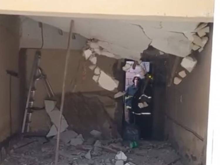 Un hombre que reparaba una vivienda sufrió una fractura expuesta tras la caída de un cielorraso