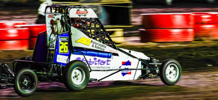 El joven puntaltense Nicolás Pascual hizo podio en la tercer fecha del Torneo Estival 2024/25 de Micromidget