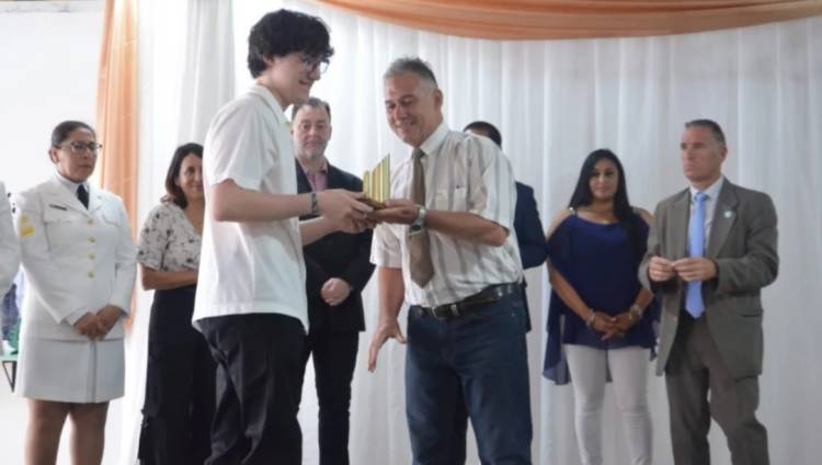 Acto distrital por el cierre del ciclo lectivo en la Escuela Técnica Nº 1