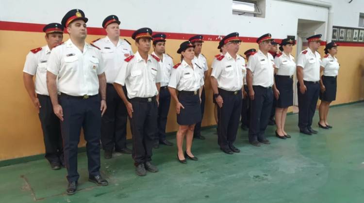 Jura de aspirantes, ascensos e incorporaciones de vehículos en Bomberos Voluntarios de Punta Alta