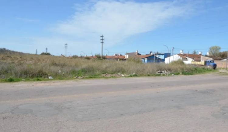 El Municipio de Coronel Rosales avanza con la construcción de 32 viviendas en el Barrio Luz y Fuerza