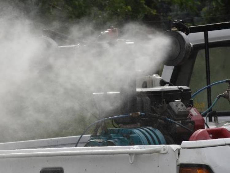 Comenzaron las tareas de fumigación en distintos sectores del distrito