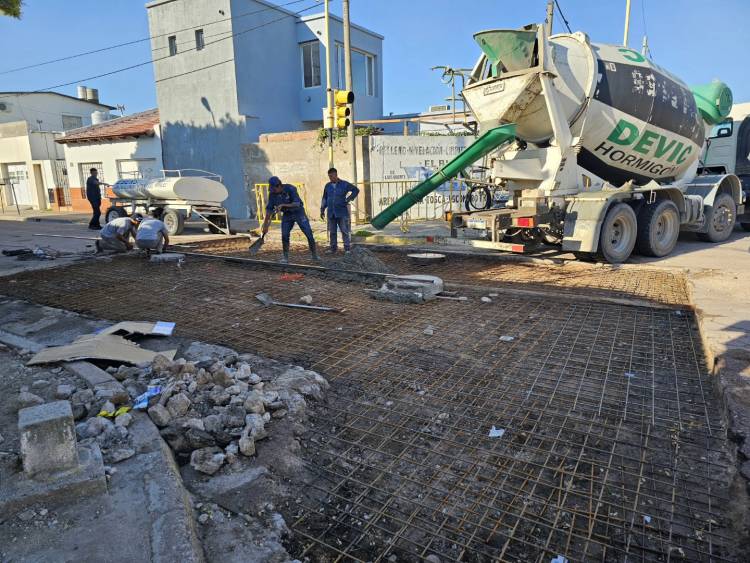 Finalizaron los trabajos de reparación en la esquina de Libertad y Alvear