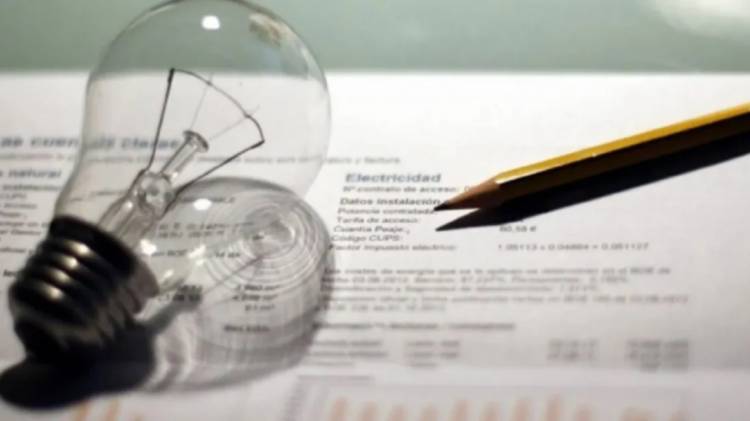 El Gobierno Nacional quitará los subsidios en las tarifas de luz y gas a los hogares de clase media