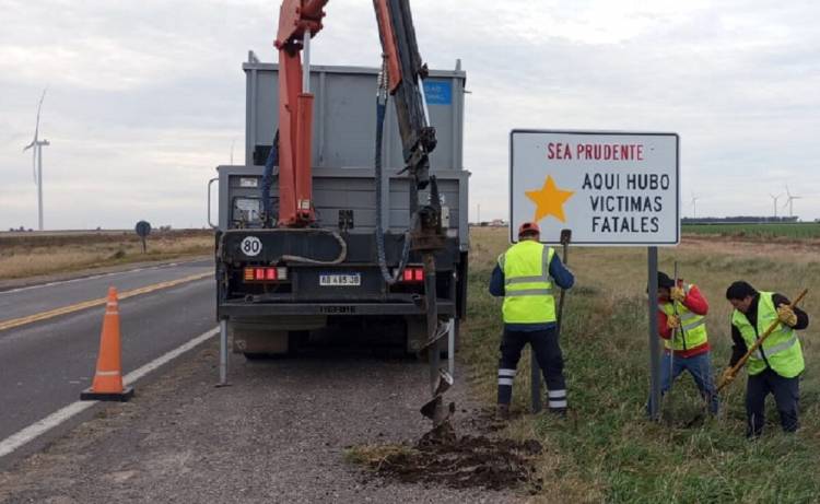 Colocan cartel de estrellas amarillas en el peligroso cruce de Ruta 3 y Ruta 3 Vieja