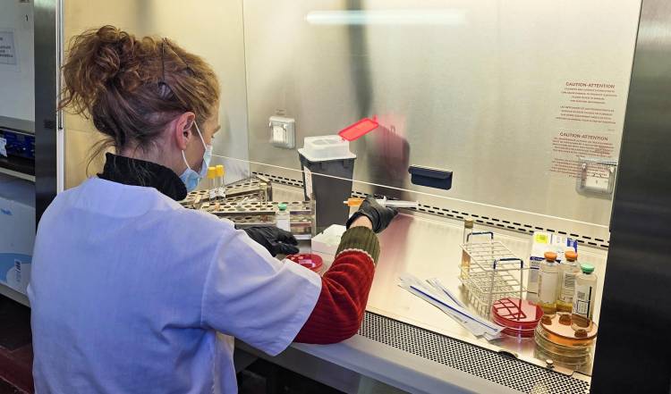 El Departamento Bioquímica del Hospital Naval Puerto Belgrano incorporó nuevo equipamiento