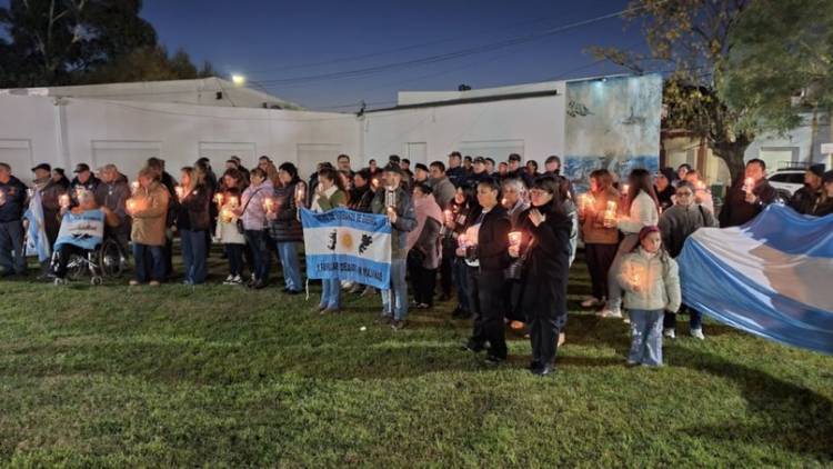 Se realizó la marcha de los veteranos de Malvinas por la Día de la Máxima Resistencia