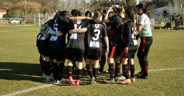 Femenino: Sporting cayó ante AEC por la fecha 11 del Apertura 2025